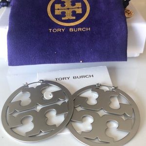 BNWT Gorgeous Large Earrings Tori Burch